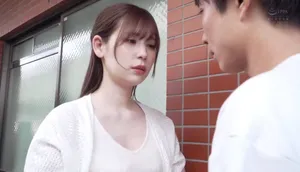 Chồng tẻ nhạt, cô vợ nhận ra cậu thanh niên gần nhà tốt hơn