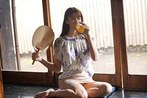 Mùa hè buồn chán ở quê nện vợ yêu nhà bên thiếu thốn vì lấy ông chồng già